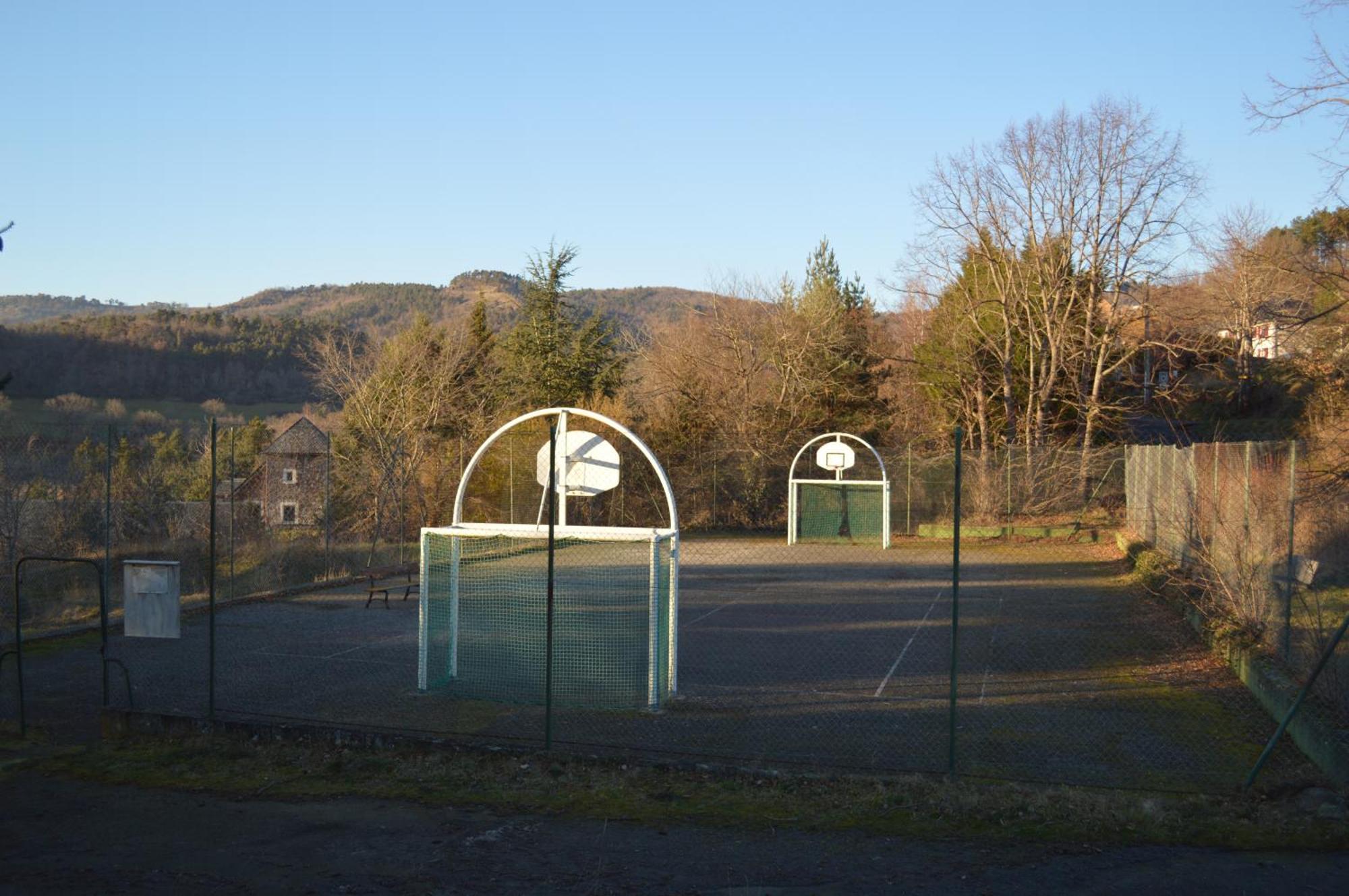 St Nectaire- Terrasse Privee- 4 Personnes *