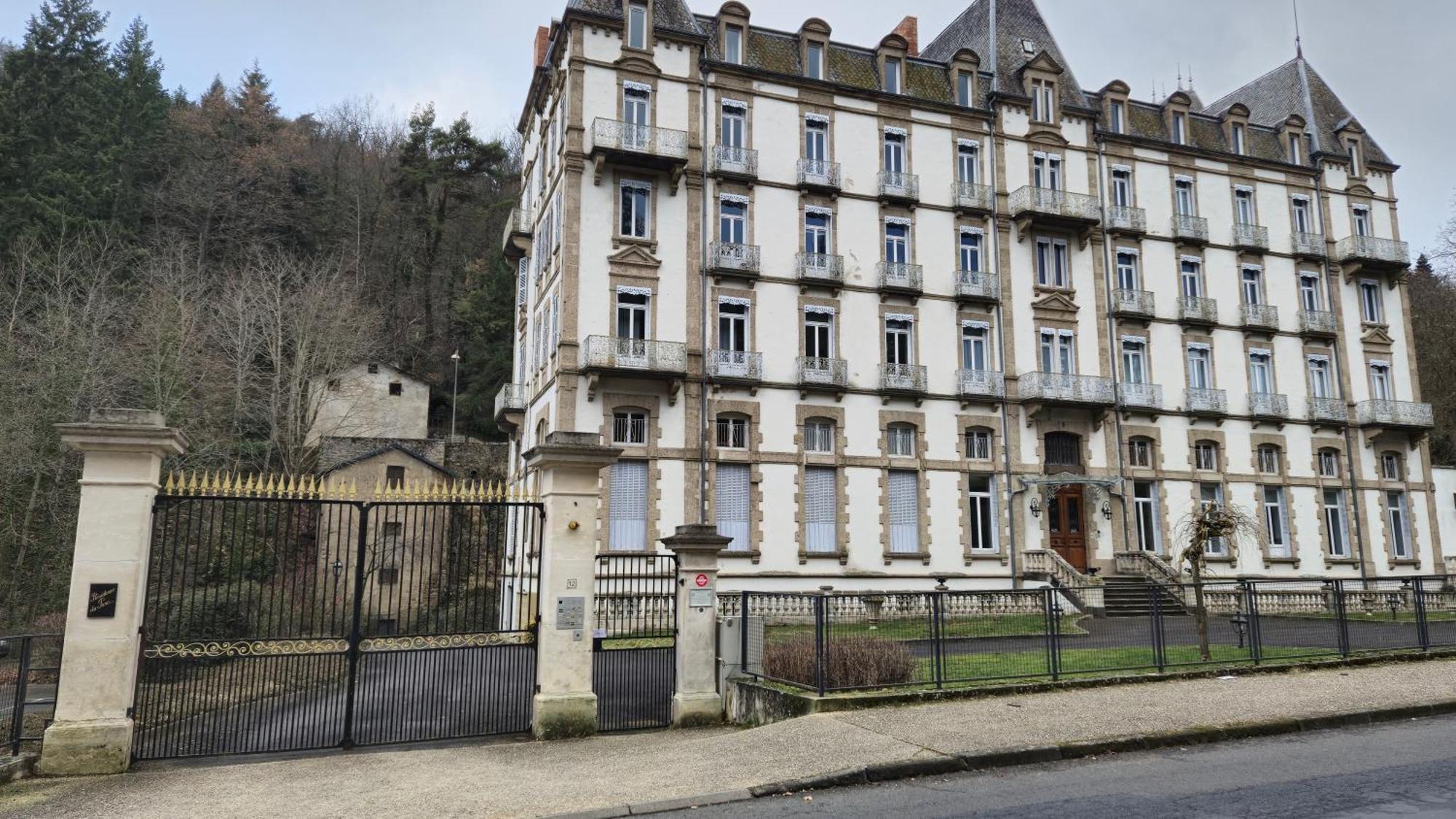 St Nectaire- Terrasse Privee- 4 Personnes * Saint-Nectaire